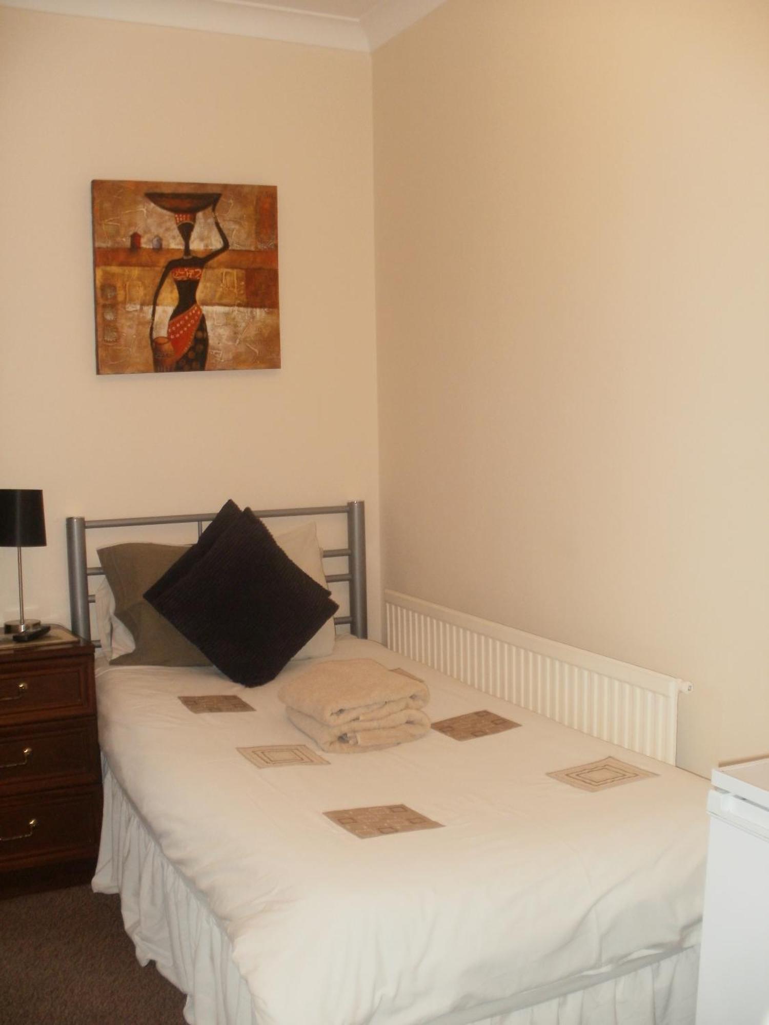 London Heathrow Guesthouse Hillingdon Dış mekan fotoğraf