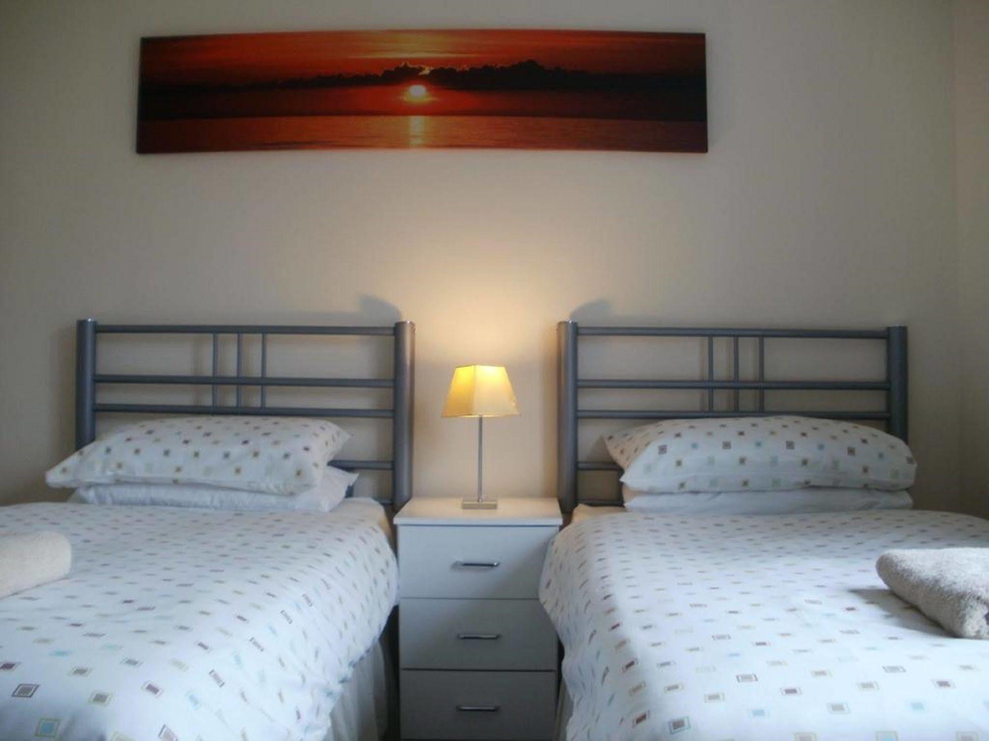 London Heathrow Guesthouse Hillingdon Dış mekan fotoğraf